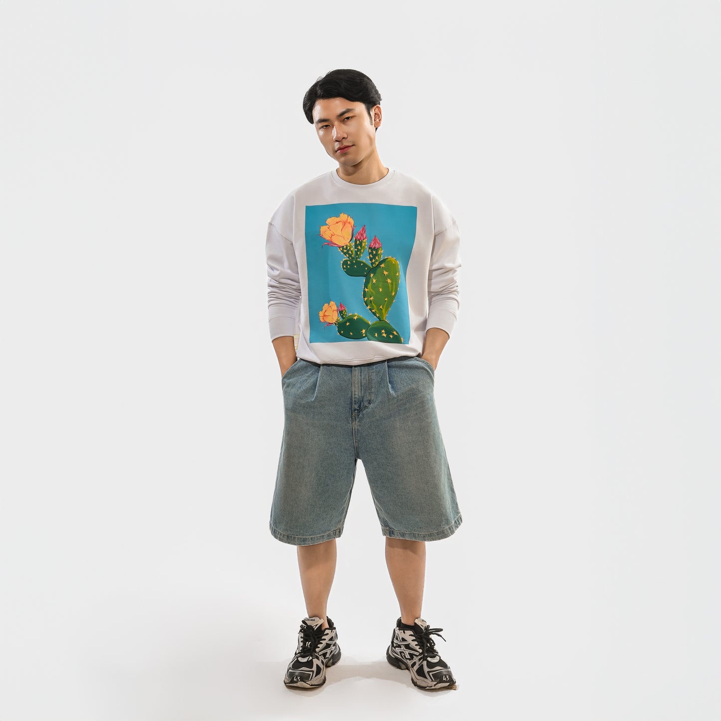 Malle Unisex Cactus Flower Print Sweatshirt - Ecru