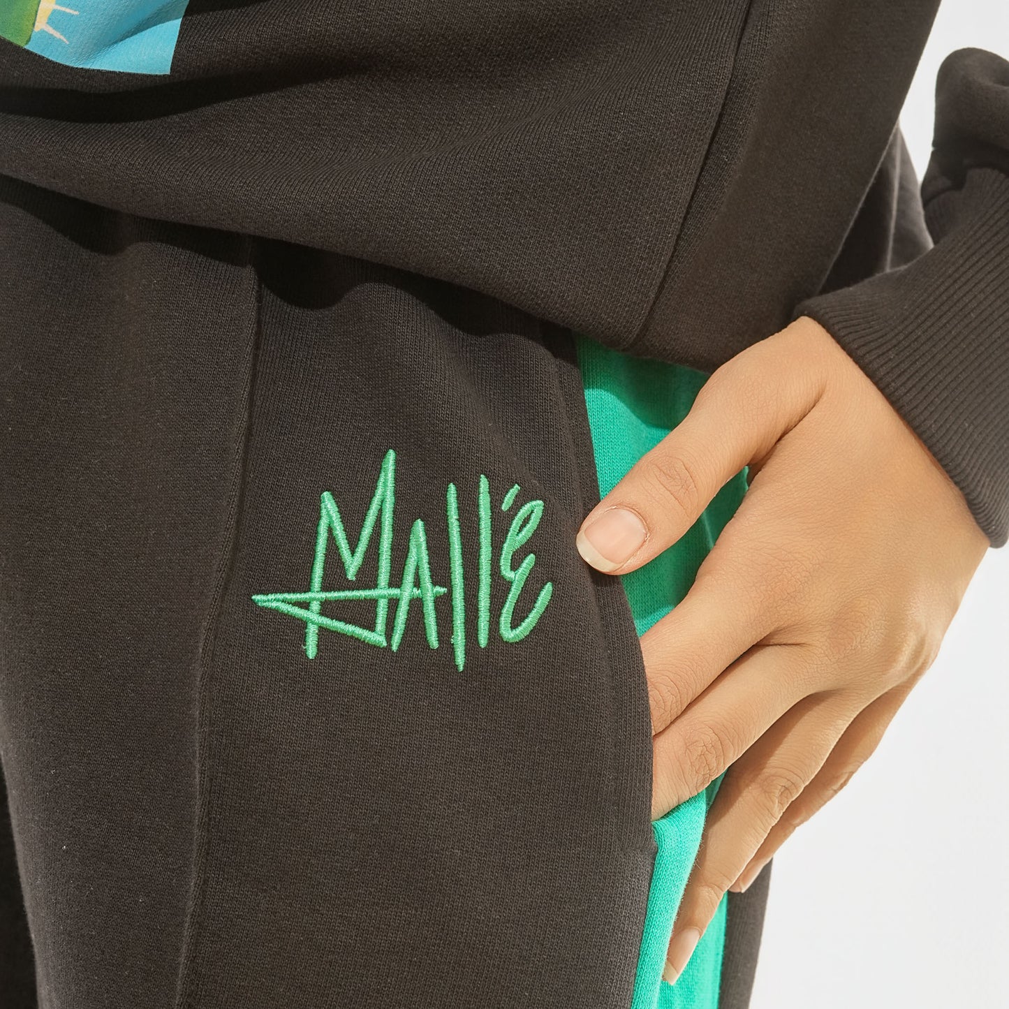 Malle Signature Black ’N’ Teal Wide Leg Pants