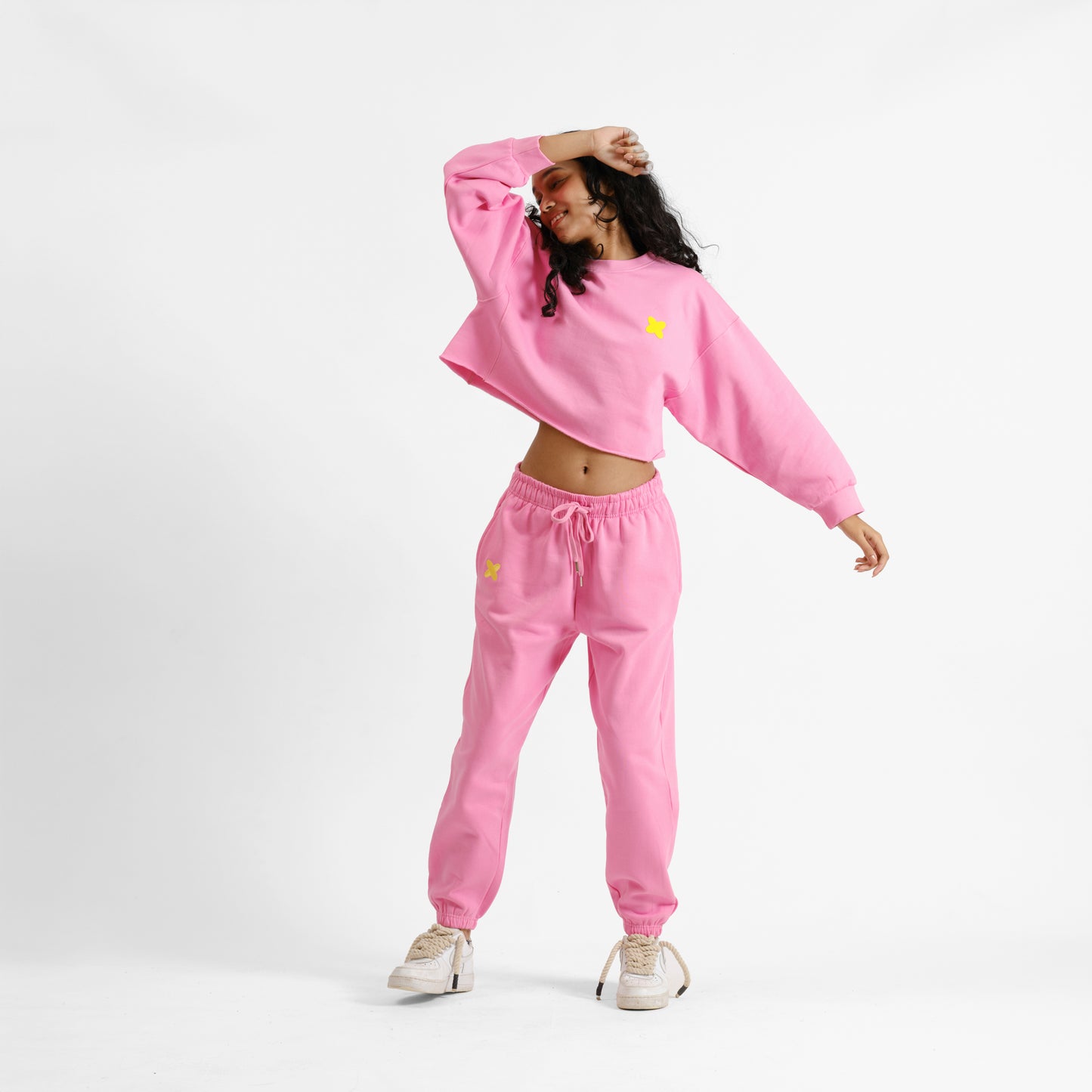 Malle Bubblegum Cropped Sweatshirt